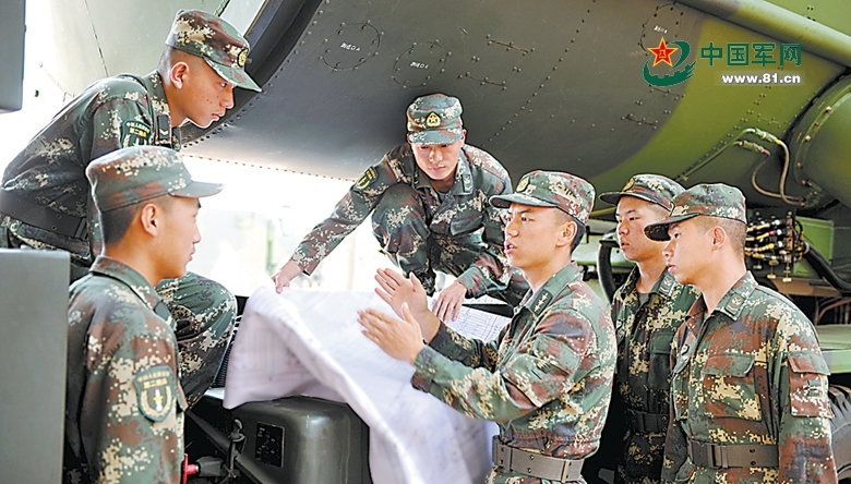 雅江县县城海拔多少